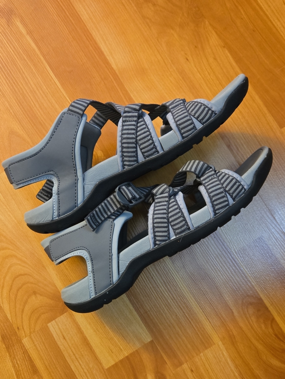 Viakix Waterproof Walking Hiking Outdoor Strappy Gray Sport Sandals Women's 8
